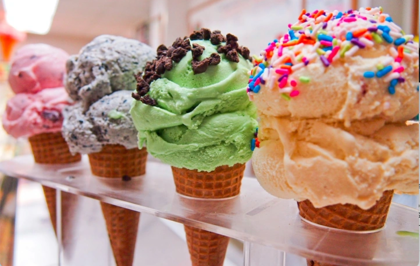 6 Strange Ice Cream Scoops Put to the Test! 